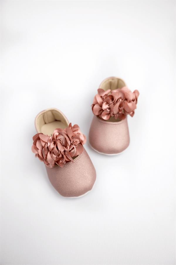 Gülkuru Önü Çiçekli Kız Bebek Ayakkabı
