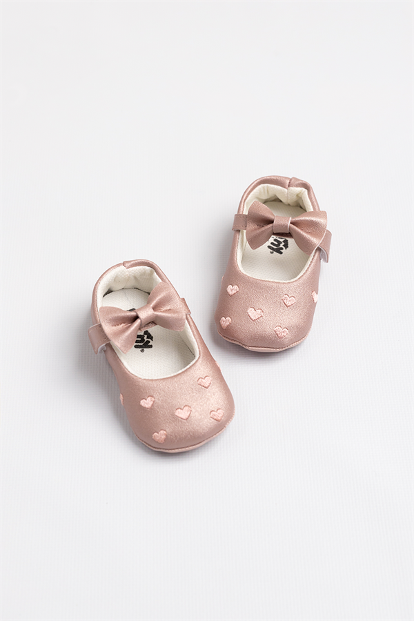 Pudra Kalp Desenli Kız Bebek Ayakkabı