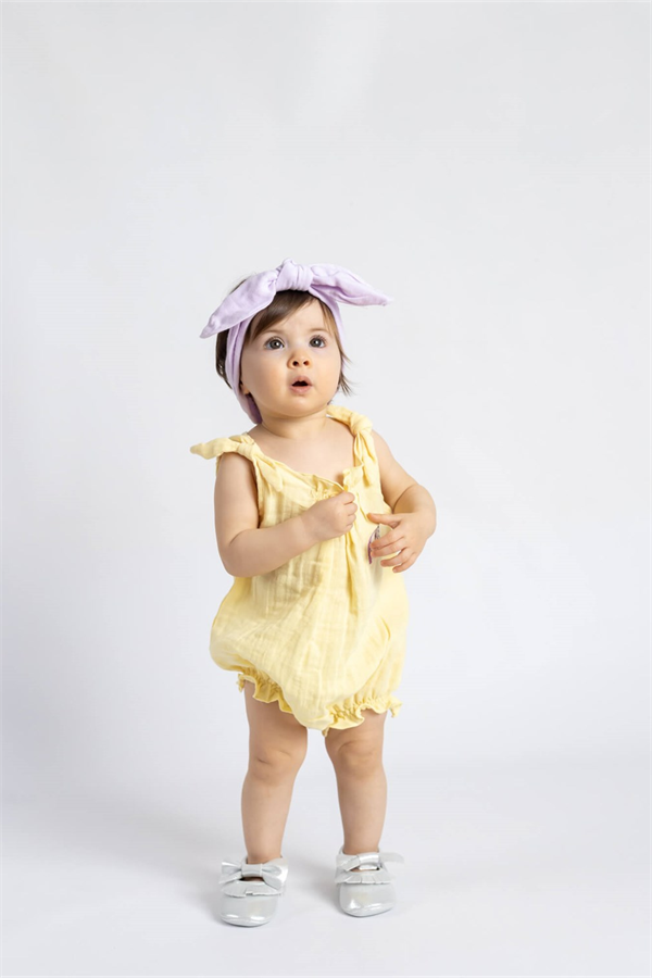Sarı Gökkuşağı Nakışlı Müslin Kız Bebek Tulum Set - Tuly